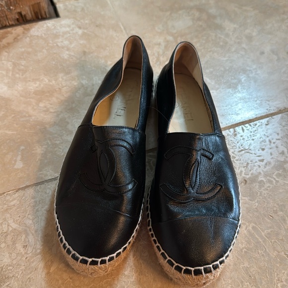 CHANEL Shoes - CHANEL 
Lambskin CC Espadrilles Black